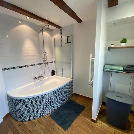 Le Stras, Triplex Atypique Individuel